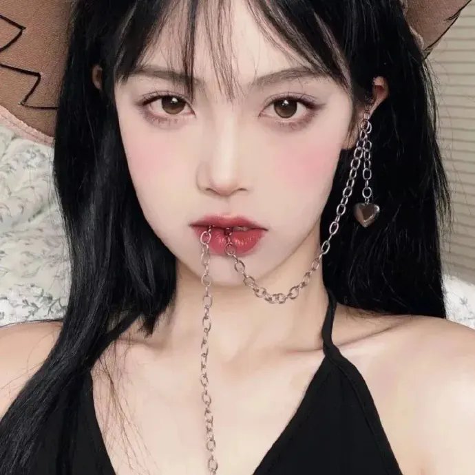 蕾哈娜内衣秀4